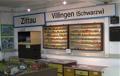 DDR Modellfahrzeuge