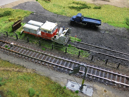 Schneeschleuder MUV 69.2 und LKW "Praga"