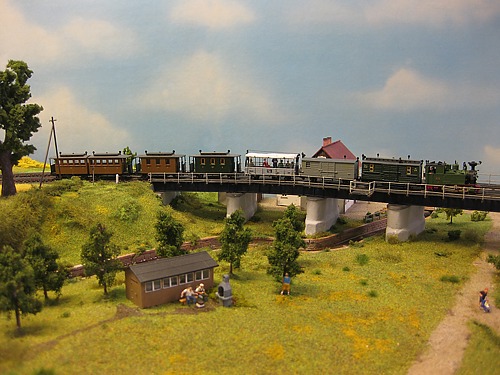 Der IK-Zug auf der Olbersdorfer Talbrücke Der IK-Zug auf der Olbersdorfer Talbrücke