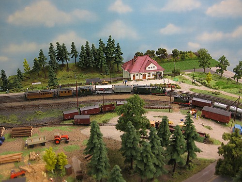 Oybin Niederdorf, der Bahnhof am Waldesrand Oybin Niederdorf, der Bahnhof am Waldesrand