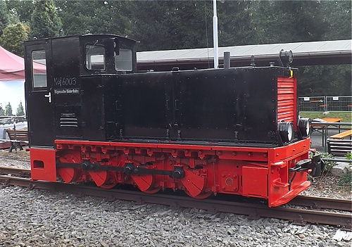 HF130C alias Köf 6003 der Rügenschen Bäderbahn