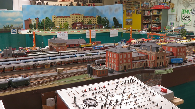 Blick in die Ausstellungräume Blick in die Ausstellungräume