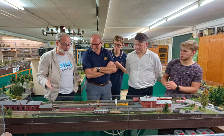Besichtigung vom Modellbahnof Bertsdorf