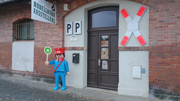 Eingangsbereich unserer Ausstellung Eingangsbereich unserer Ausstellung