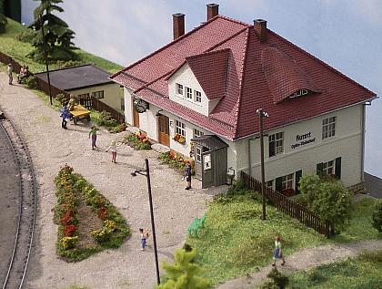 Bahnsteigatmosphäre in Oybin Niederdorf