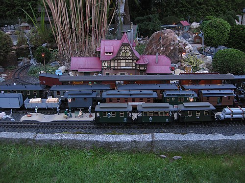 Zur "blauen Stunde" im Bahnhof Birkenstein Zur "blauen Stunde" im Bahnhof Birkenstein