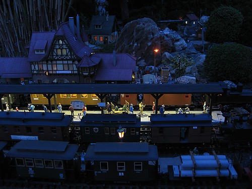 Im Bahnhof Birkenstein ist es Nacht geworden Im Bahnhof Birkenstein ist es Nacht geworden