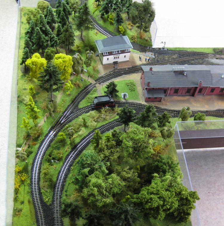 Bahnhof Bertsdorf aus der Vogelperspektive Bahnhof Bertsdorf aus der Vogelperspektive