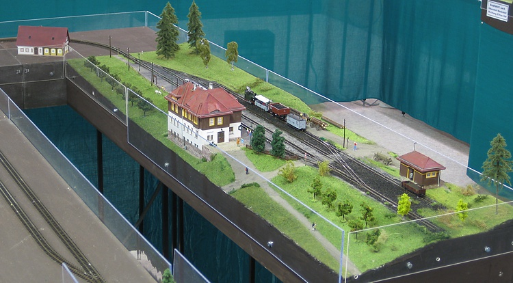 Aufbau vom Bahnhof Kurort Jonsdorf Aufbau vom Bahnhof Kurort Jonsdorf