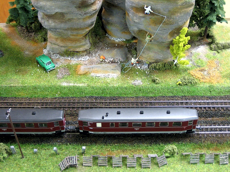 Seilschaft von Kletterfreunden
