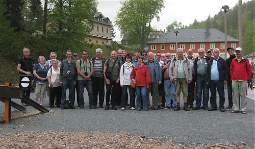 Gruppenbild Version 1 im Bahnhof Kurort Kipsdorf Gruppenbild Version 1 im Bahnhof Kurort Kipsdorf