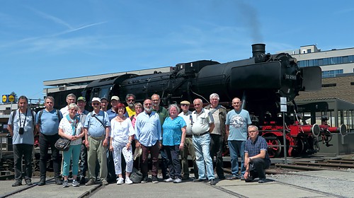 Gruppenfoto an der Drehscheibe in Heilbronn Gruppenfoto an der Drehscheibe in Heilbronn