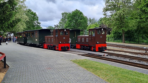 Waldeisenbahn Muskau, hier im Bahnhof Weißwasser Teichstraße Waldeisenbahn Muskau, hier im Bahnhof Weißwasser Teichstraße