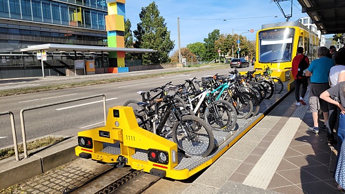 Endhaltestelle der Zacke in Degerloch Endhaltestelle der Zacke in Degerloch